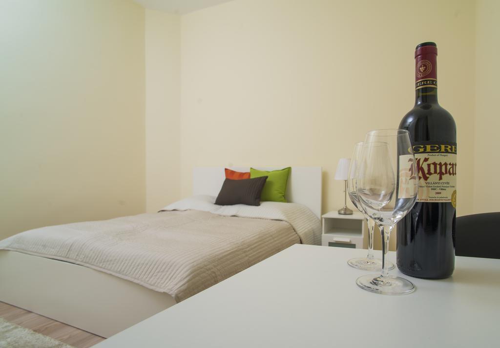Rumbach Holiday Budapest Room photo