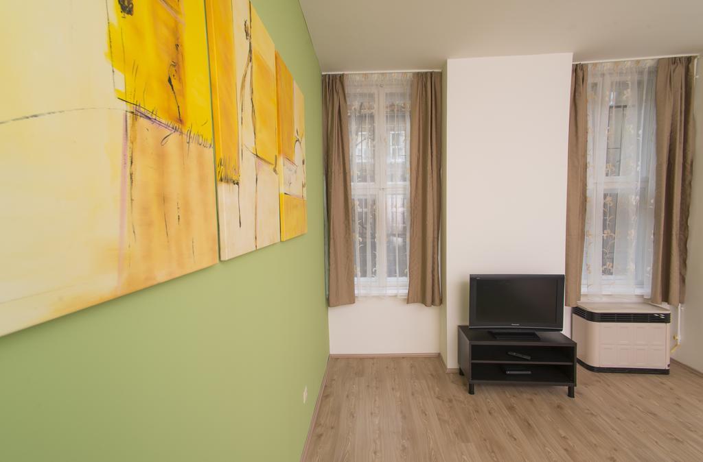 Rumbach Holiday Budapest Room photo